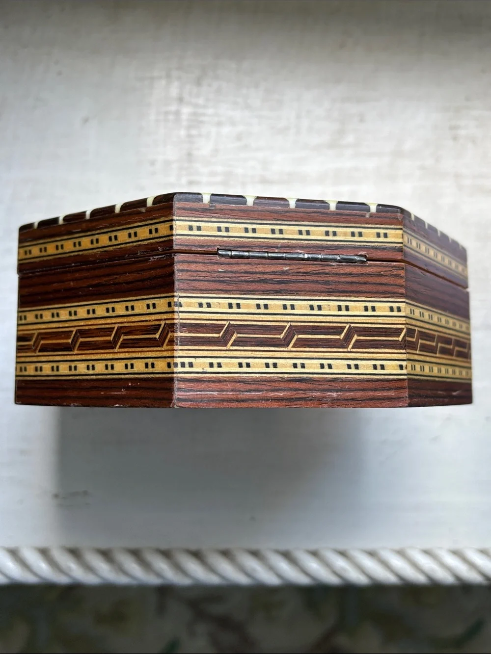 🟡 Miguel Laguna Vintage Handcrafted Octagonal Inlay Wood Jewelry Box Taracea